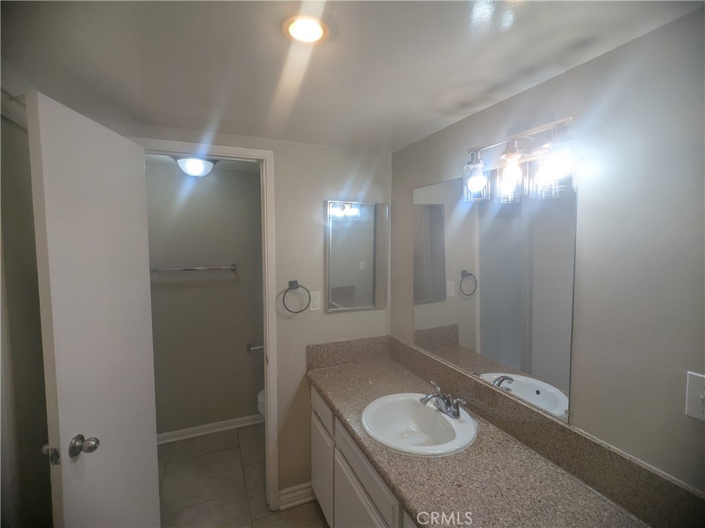1250 S Brookhurst 1011, Anaheim CA 92804 - photo 3