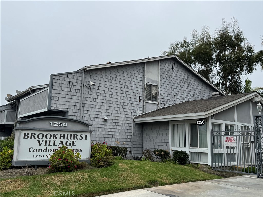 1250 S. Brookhurst St., Anaheim CA 92804 - photo 1