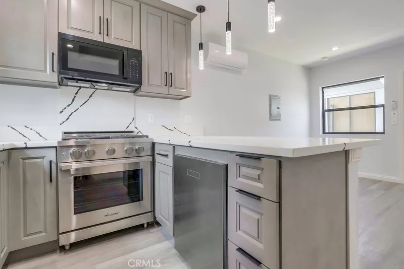 1260 E Turin Avenue B, Anaheim, CA 92805