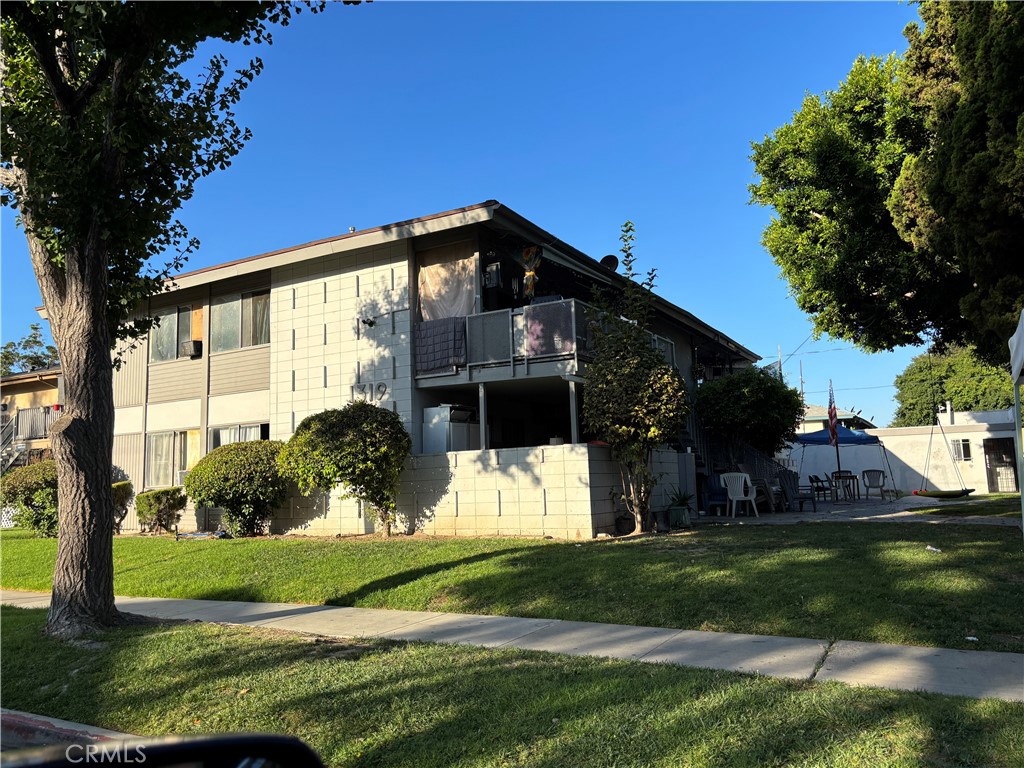 1319 N Fashion Lane, Anaheim CA 92806 - photo 1