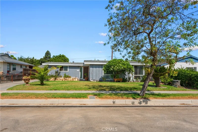 1323 W Goodhue Avenue, Anaheim, CA 92802