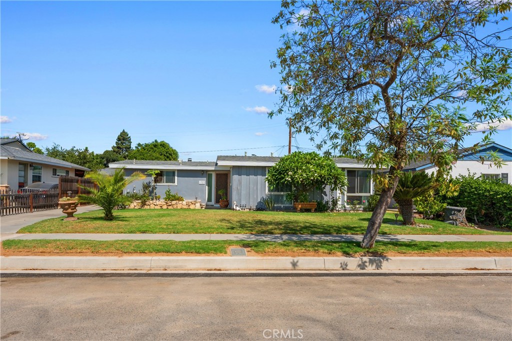 1323 W Goodhue Avenue, Anaheim CA 92802 - photo 1