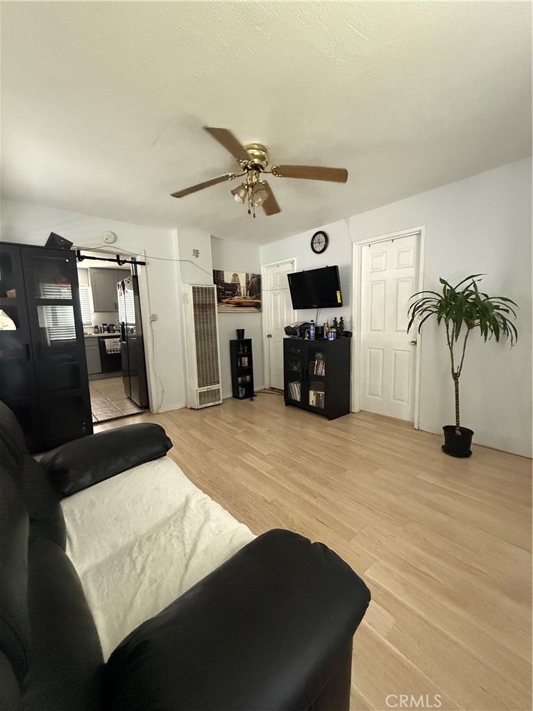 1336 1/2 S Knott, Anaheim CA 92804 - photo 2