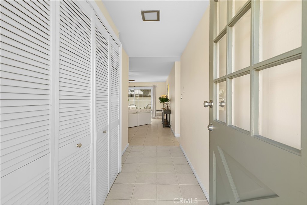 134 S Magnolia 19B, Anaheim CA 92804 - photo 3