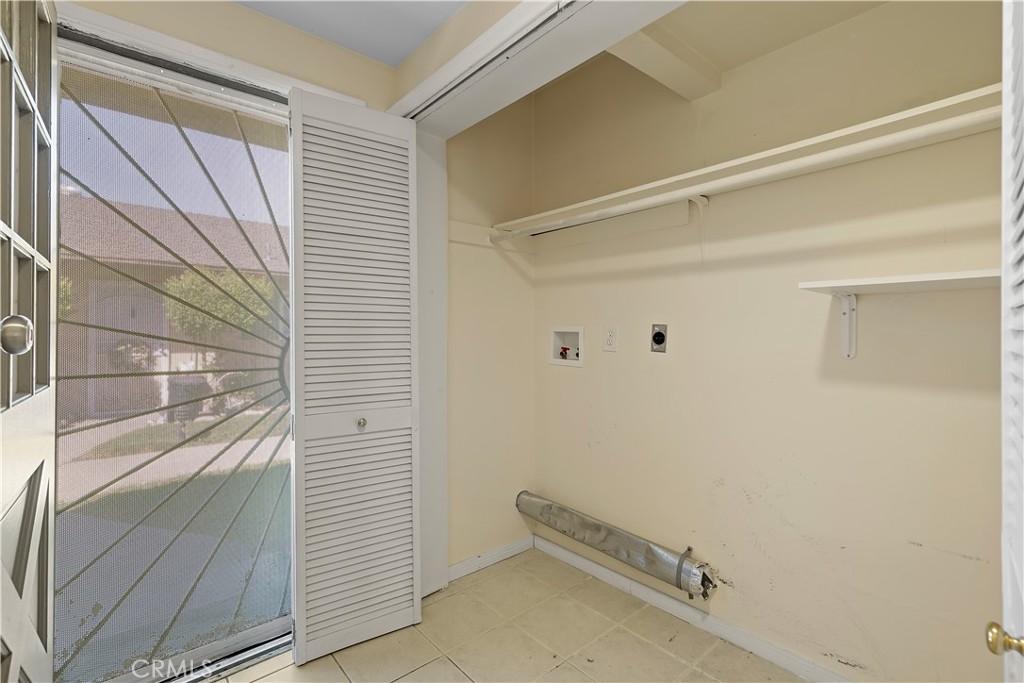 134 S Magnolia 19B, Anaheim CA 92804 - photo 5