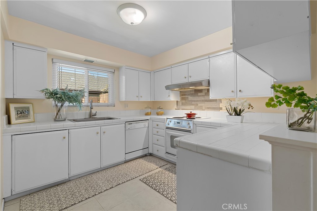 134 S Magnolia 19B, Anaheim CA 92804 - photo 13