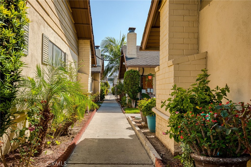 134 S Magnolia 19B, Anaheim CA 92804 - photo 26