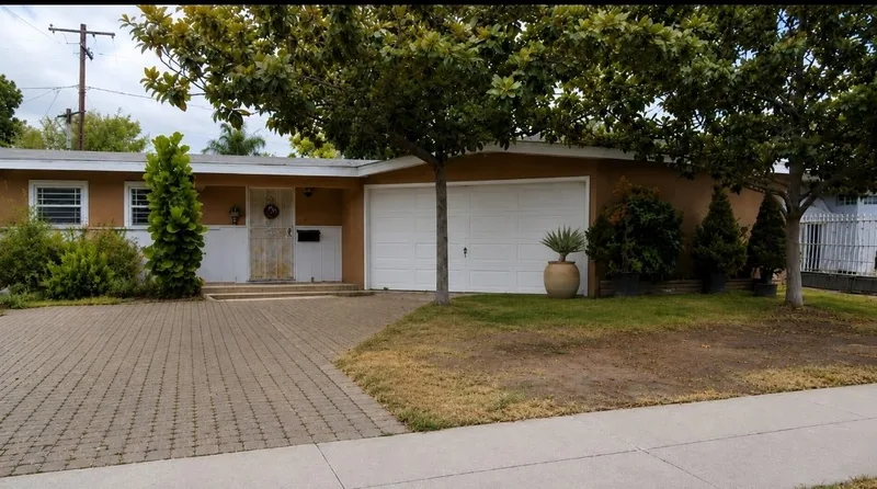 1345 E Romneya, Anaheim