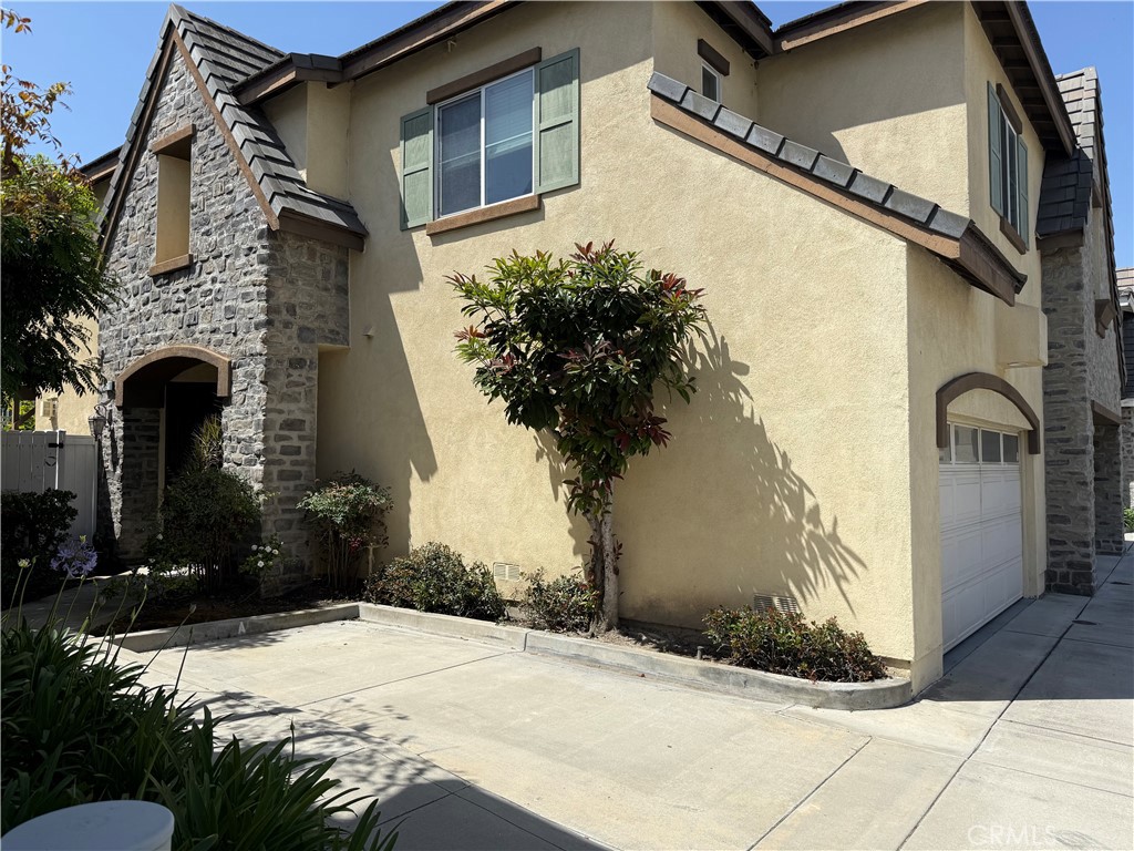 135 S Dale 11, Anaheim CA 92804 - photo 1