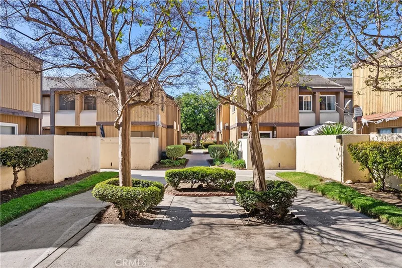 1381 S Walnut 2101, Anaheim, CA 92802