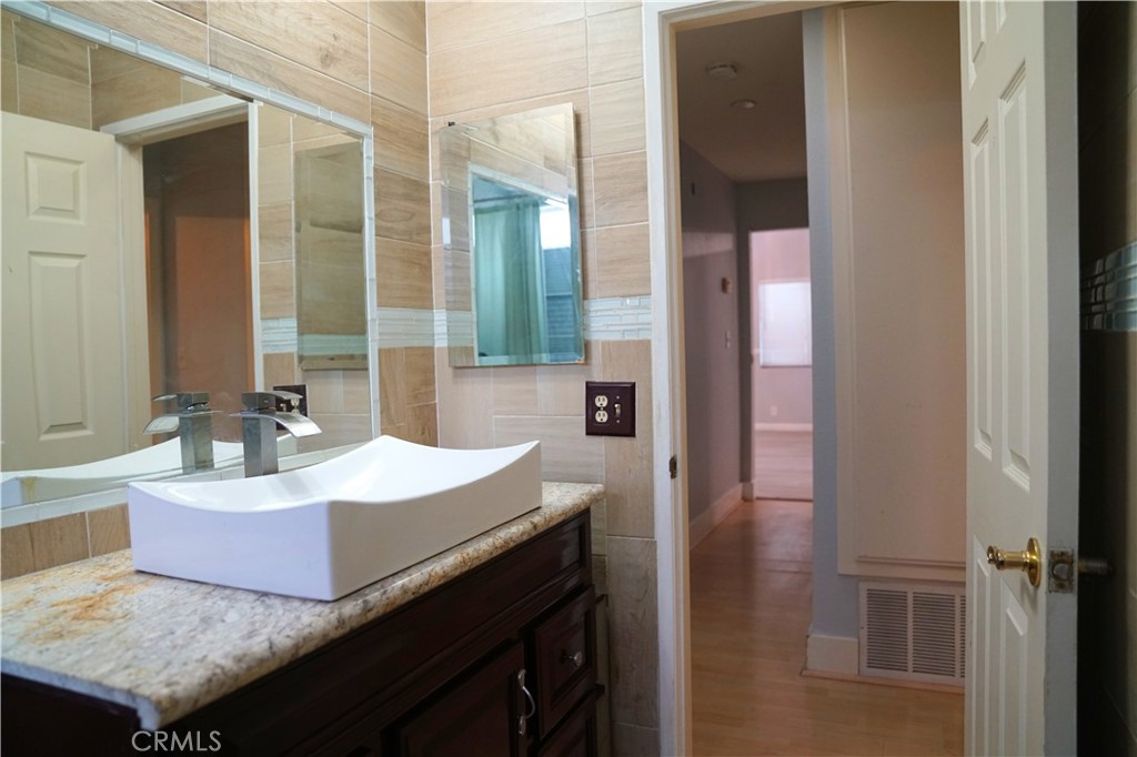 Bathroom - 140 S Topanga, Anaheim CA 92804 - photo 21