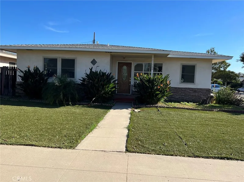 140 W Midway Manor, Anaheim, CA 92805