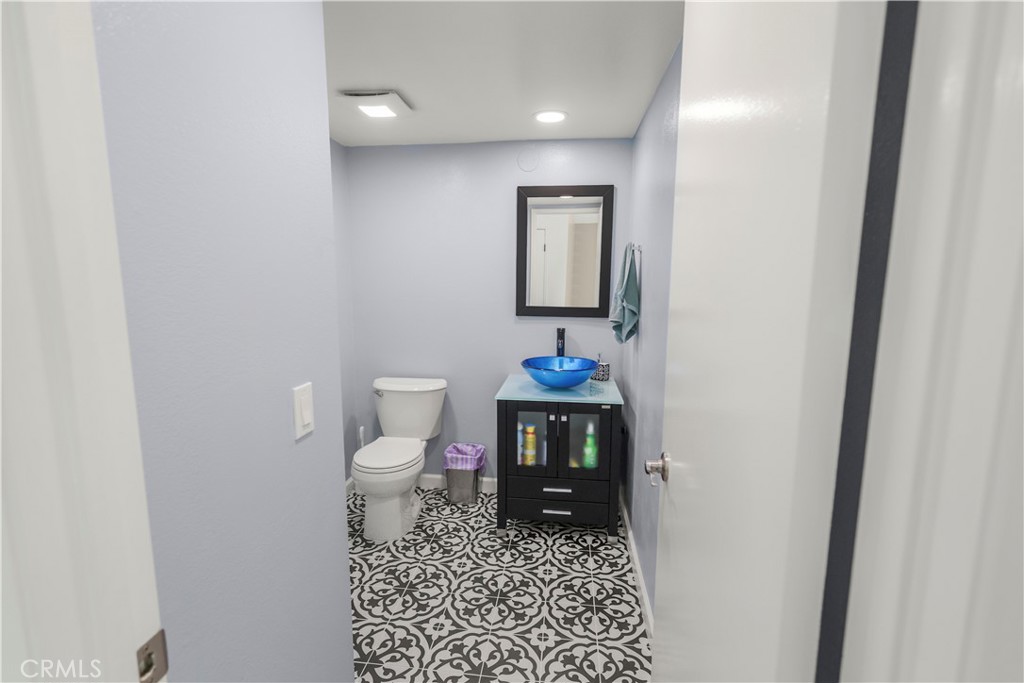 1401 W Cerritos 64, Anaheim CA 92802 - photo 6