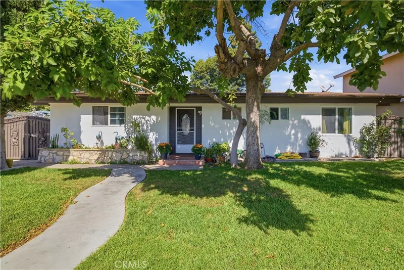 1407 W Colonial Avenue, Anaheim, CA 92802