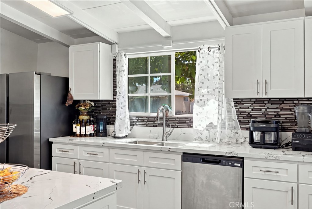 1407 W Colonial Avenue, Anaheim CA 92802 - photo 32