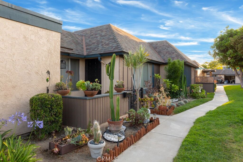 1415 E Bell Avenue 129B, Anaheim CA 92805 - photo 1
