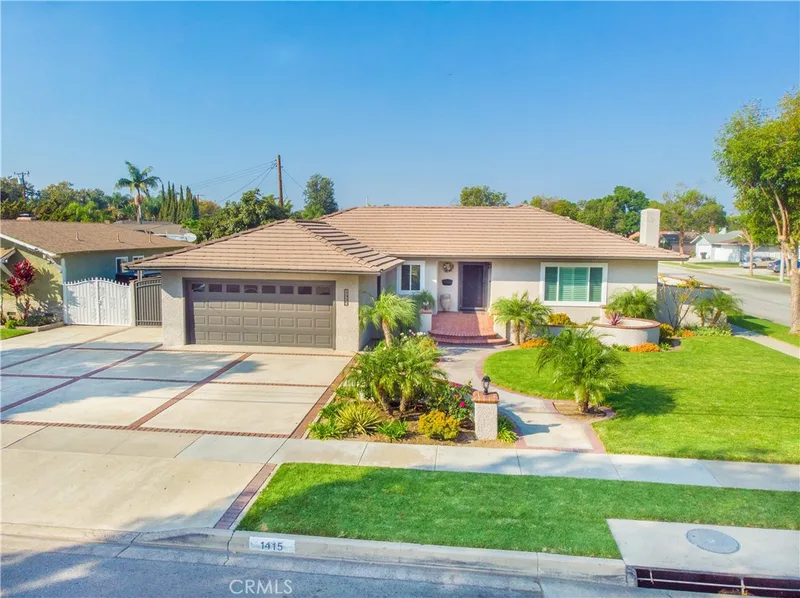 1415 E South, Anaheim, CA 92805
