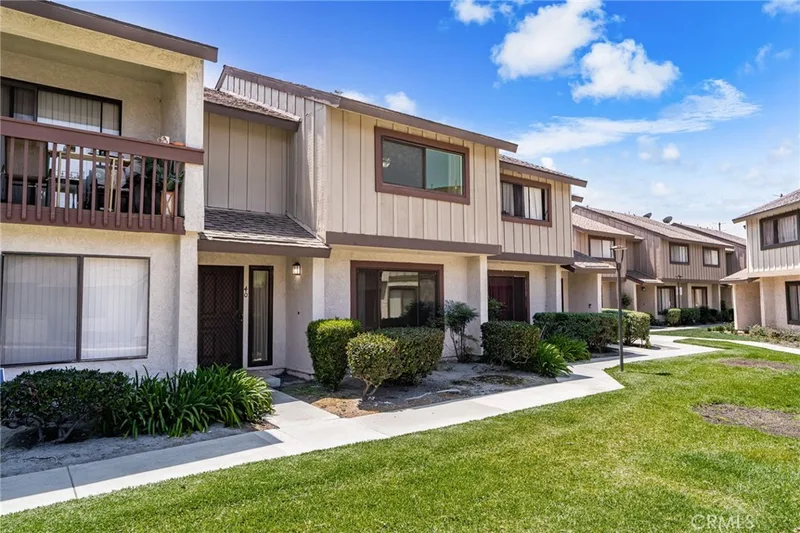 1435 W Cerritos 40, Anaheim