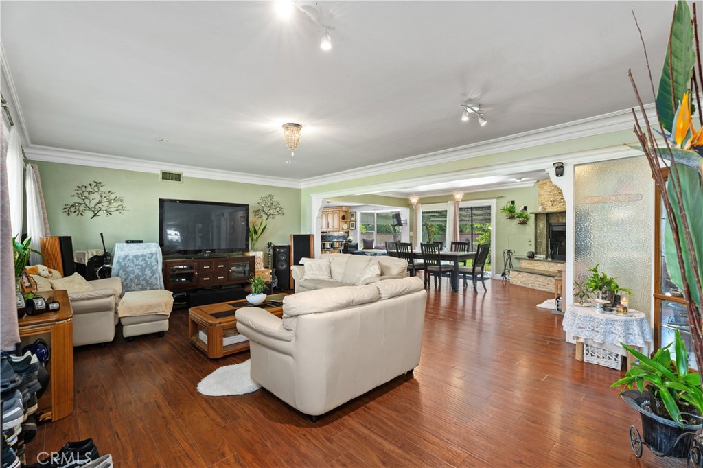1450 W Wedgewood, Anaheim CA 92801 - photo 8