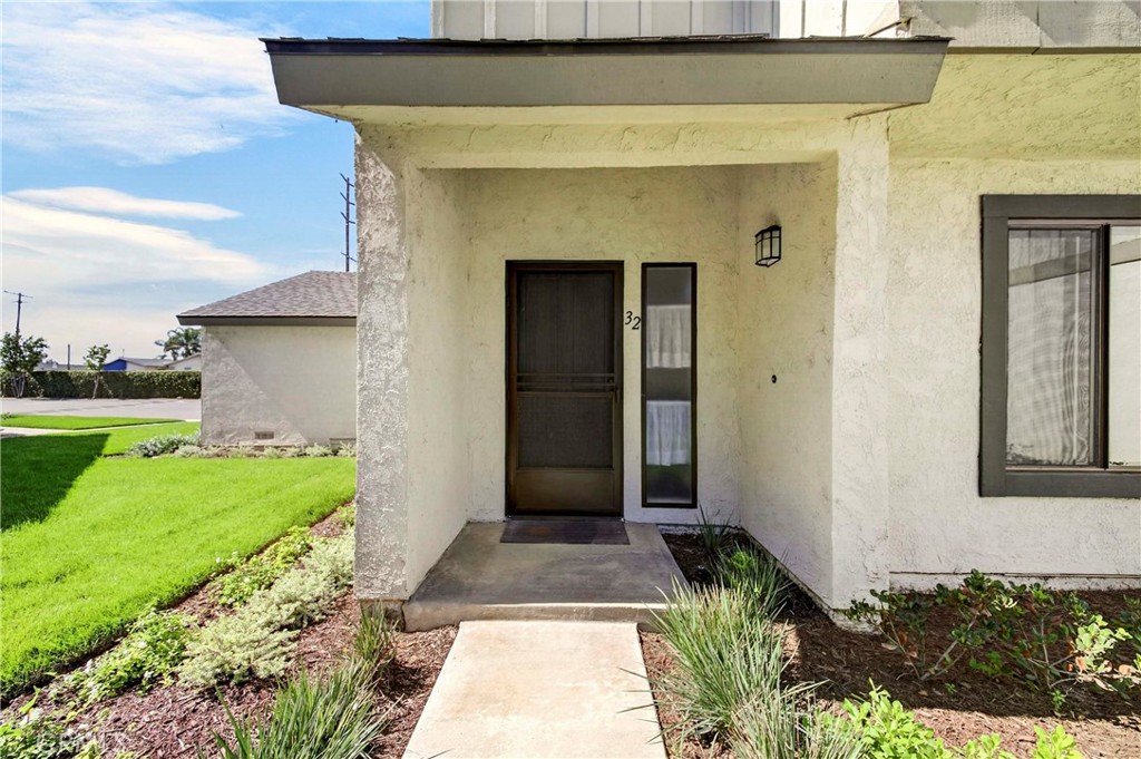 1455 W Cerritos Avenue 32, Anaheim CA 92802 - photo 2