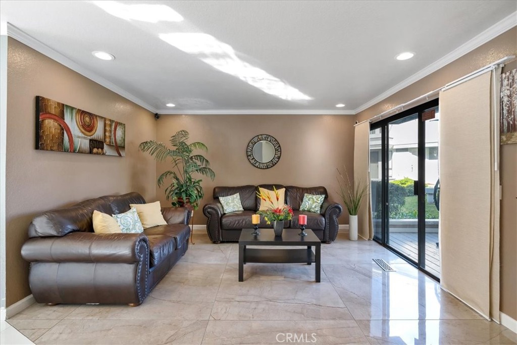 146 S Seneca Circle 23, Anaheim CA 92805 - photo 1