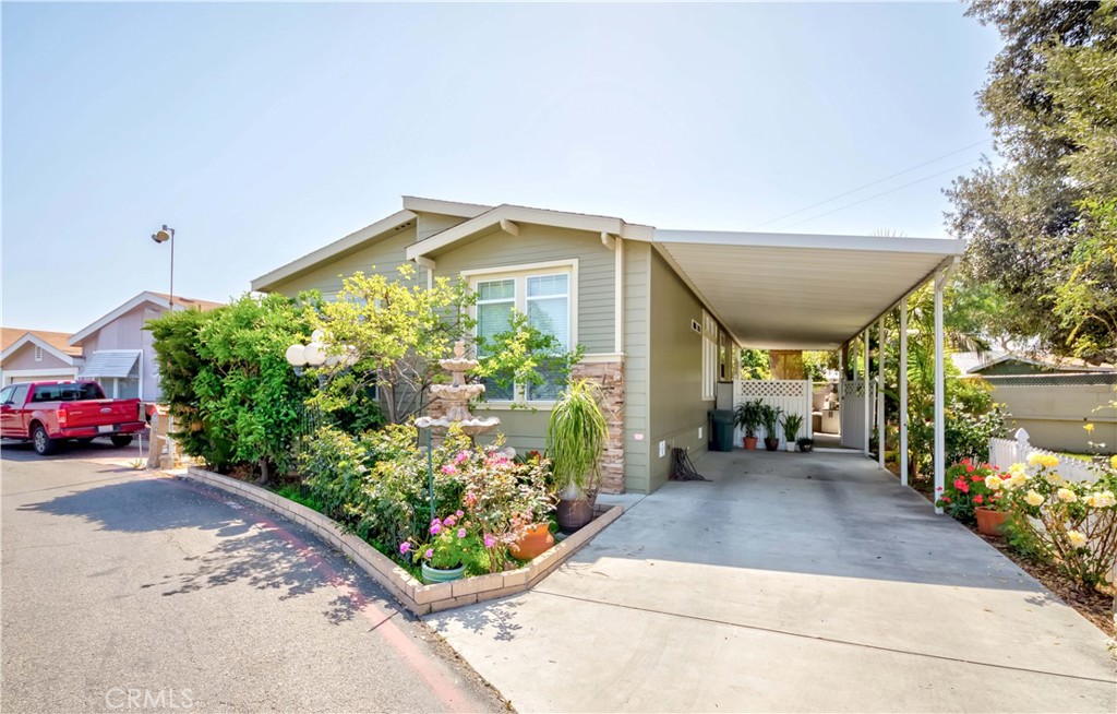 15 Pine Via, Anaheim CA 92801 - photo 2