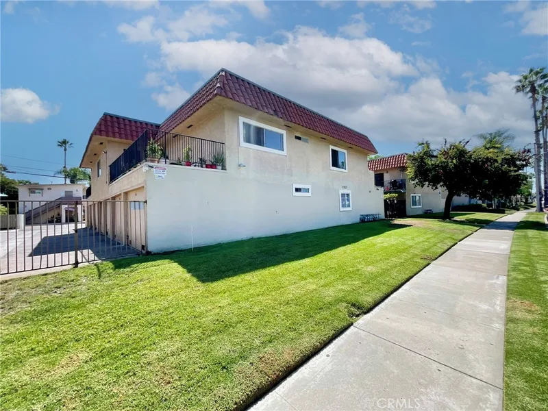 1512 S Ninth Street, Anaheim, CA 92802