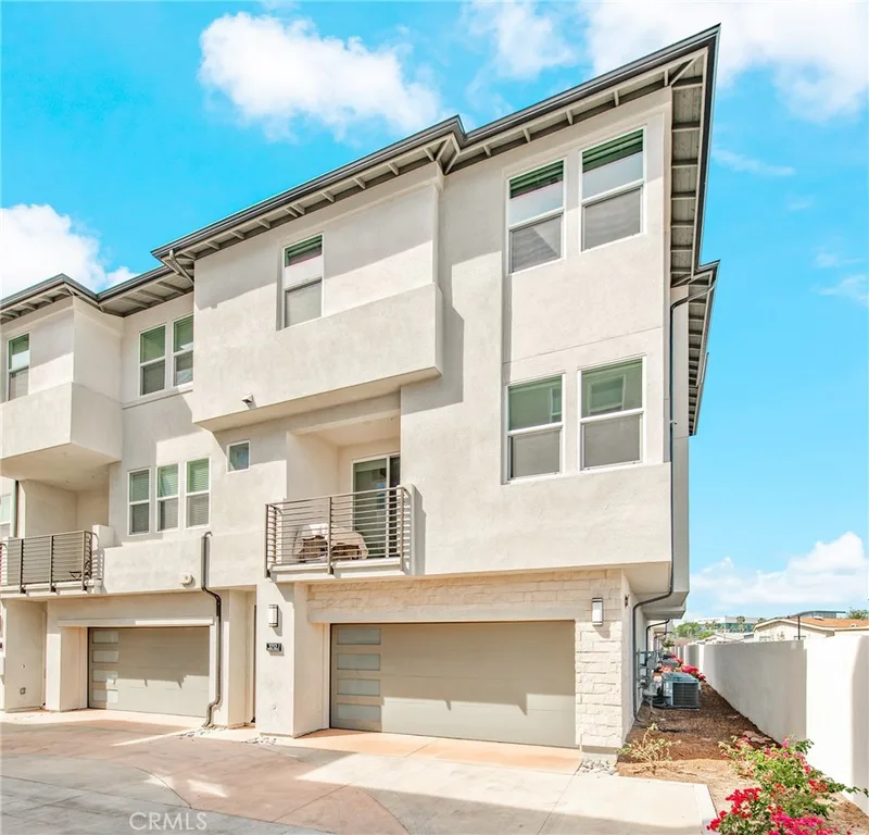 1515 W Bushell St, Anaheim, CA 92805