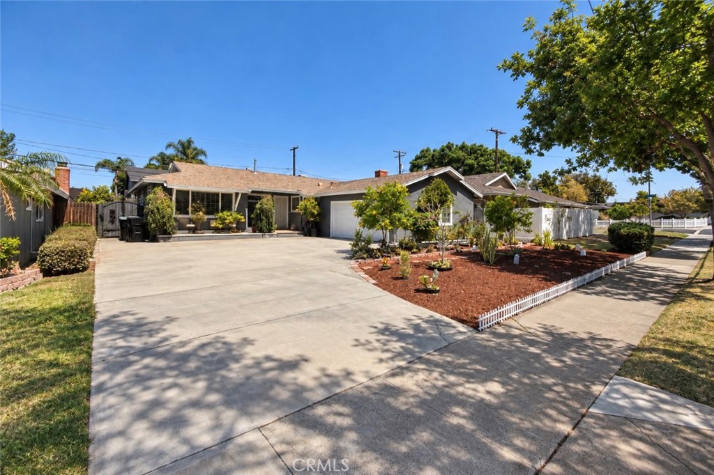 1521 W Crone, Anaheim CA 92802 - photo 1