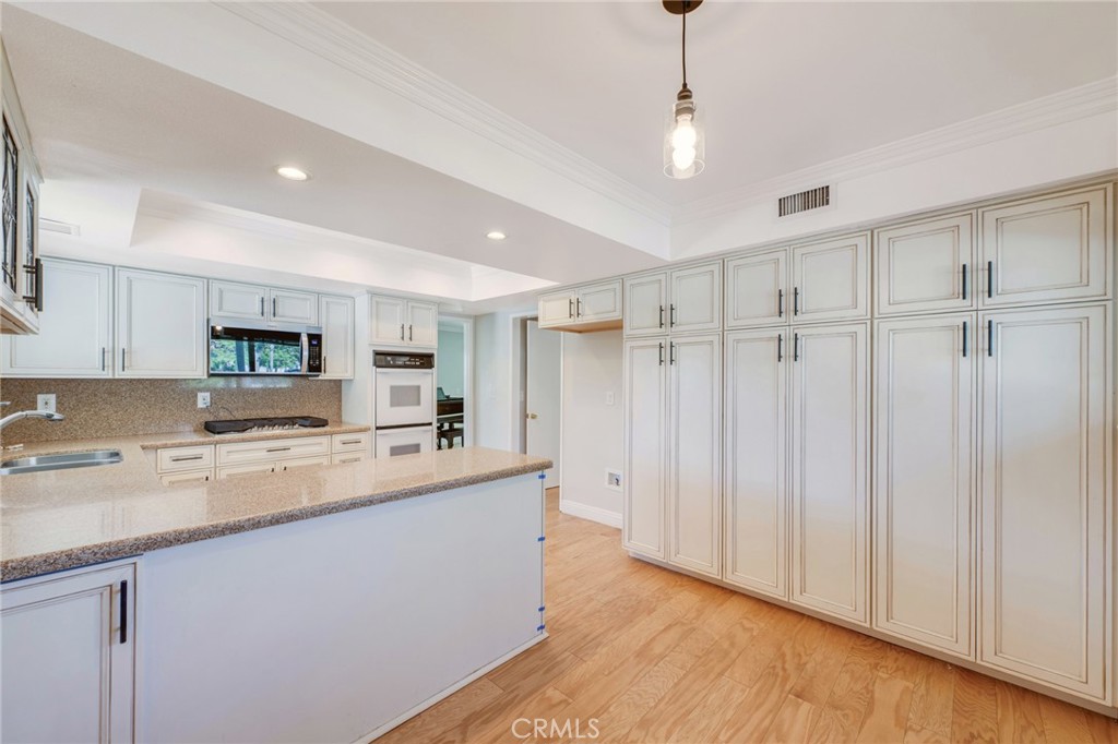 1524 W Flippen Court, Anaheim CA 92802 - photo 15