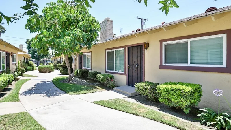 1531 E La Palma Avenue C2, Anaheim, CA 92805