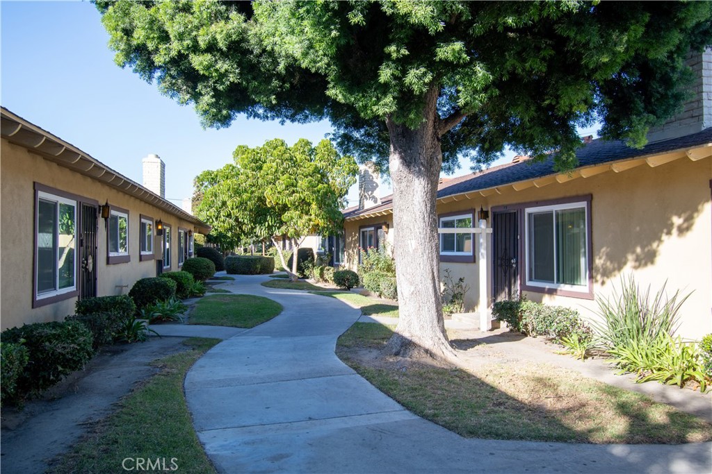 1541 La Palma 19, Anaheim CA 92805 - photo 1