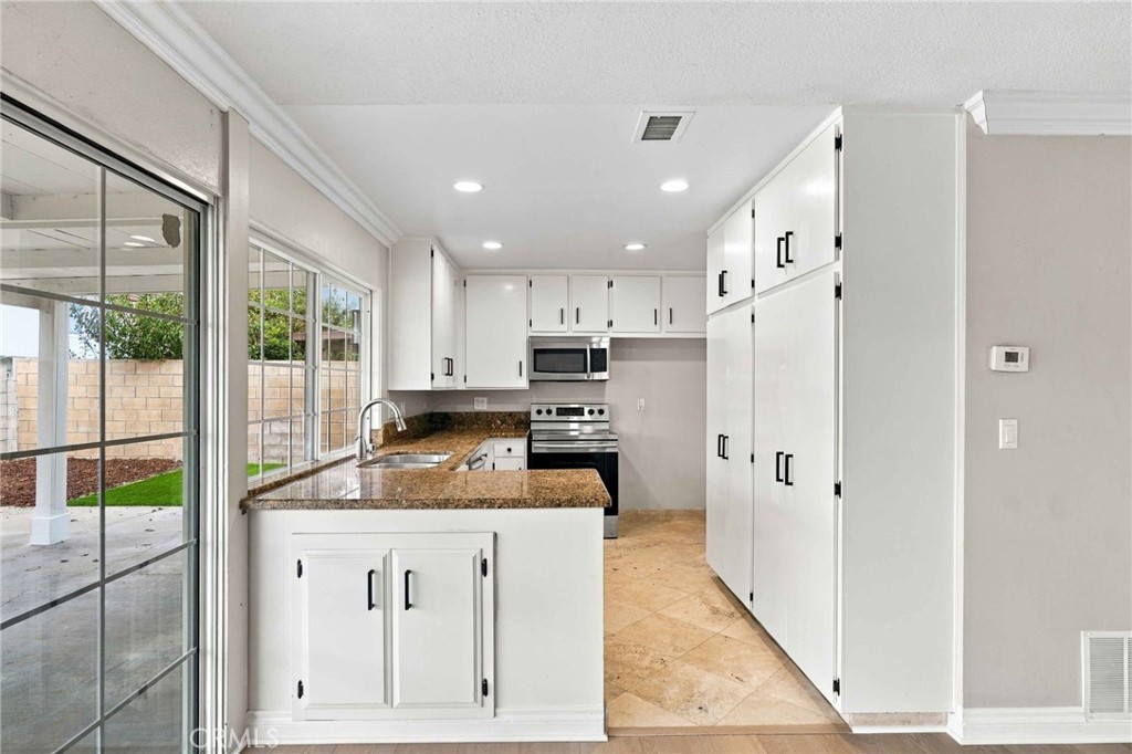 155 S Beth Circle, Anaheim CA 92806 - photo 10