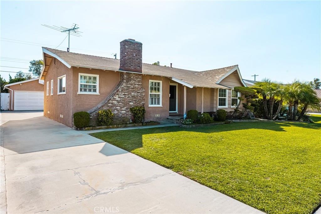1564 W Palais Road, Anaheim CA 92802 - photo 1