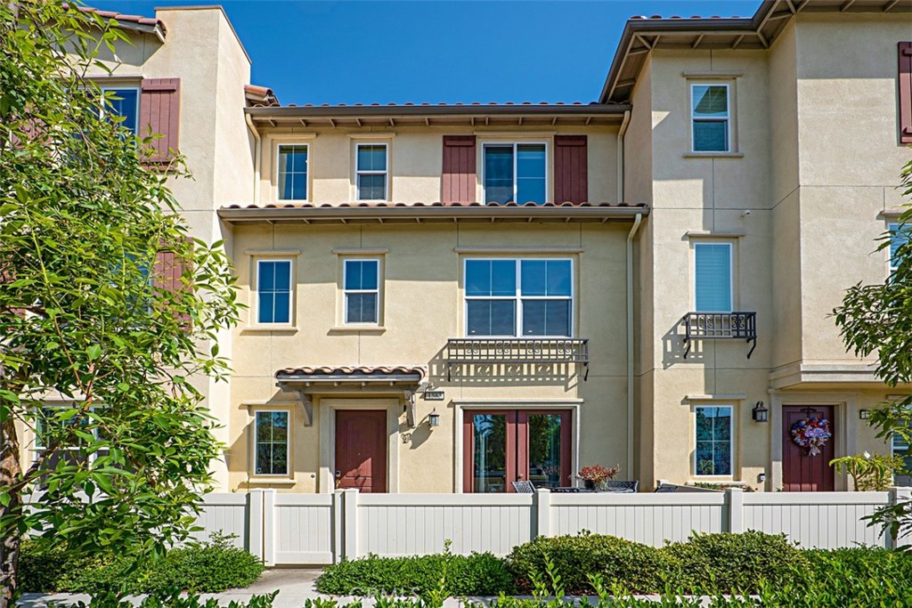 1583 E. lincoln, Anaheim CA 92805 - photo 1