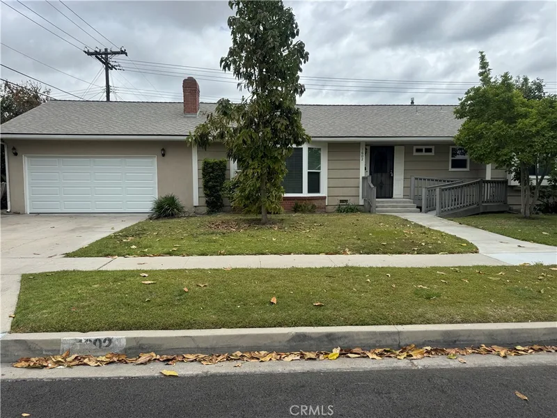 1602 W Mells, Anaheim, CA 92802