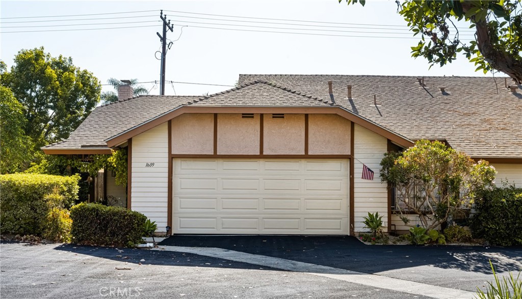 1609 W Cutter Road 28, Anaheim CA 92801 - photo 1