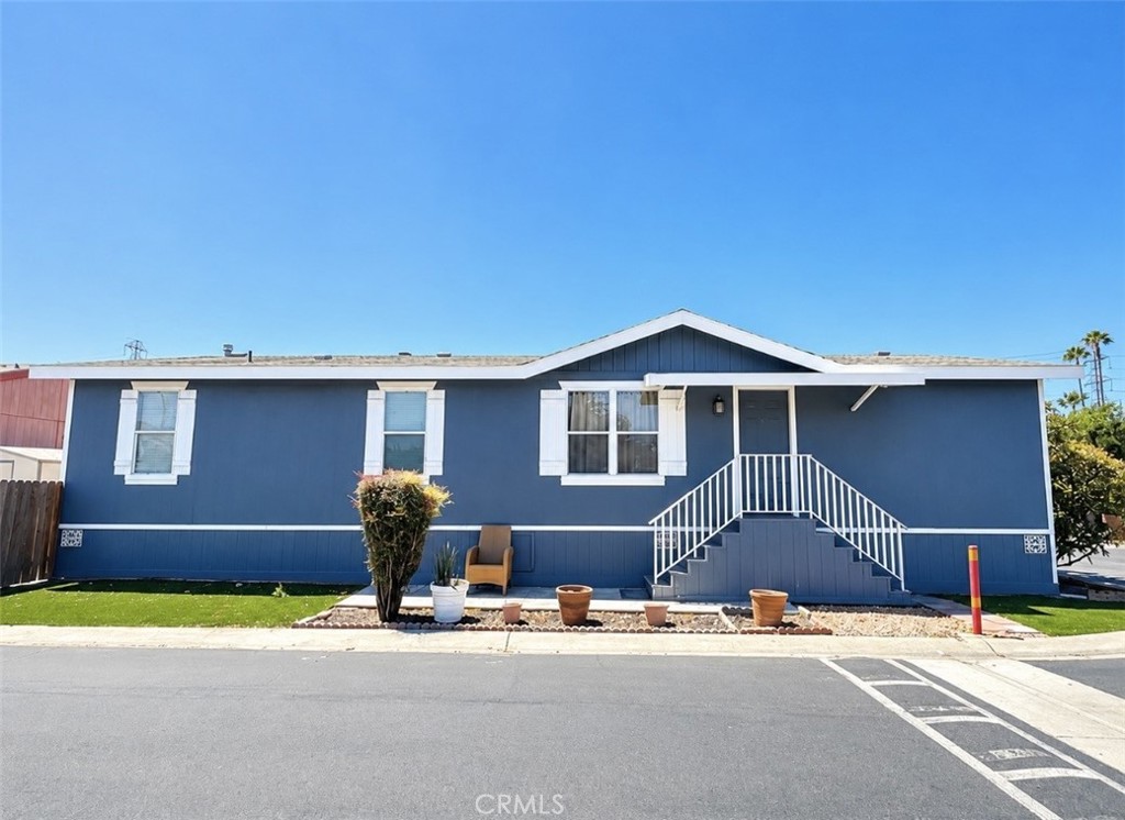 1616 S Euclid 21, Anaheim CA 92802 - photo 3