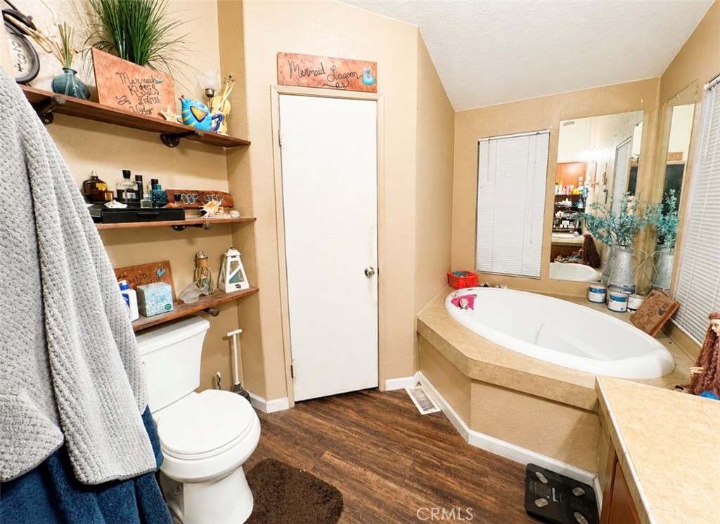 original bathroom 2 - 1616 S Euclid 21, Anaheim CA 92802 - photo 12