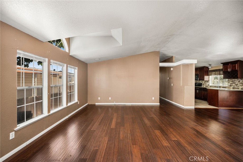 Living room - 1616 S Euclid 71, Anaheim CA 92802 - photo 3