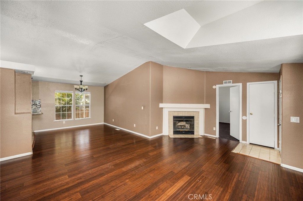 Living room - 1616 S Euclid 71, Anaheim CA 92802 - photo 4