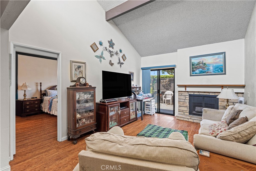 1639 S Heritage Circle, Anaheim CA 92804 - photo 1