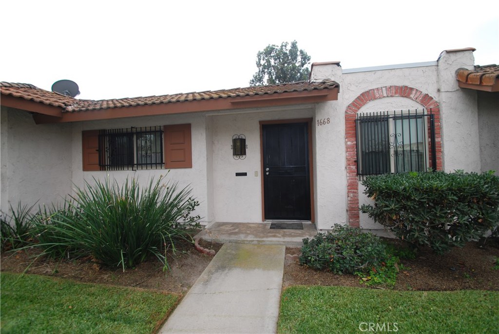 1668 W Recreo, Anaheim CA 92802 - photo 1