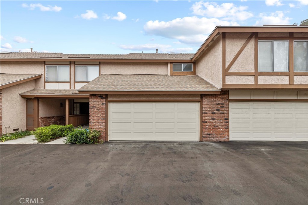 1683 W. Cutter Rd. 3, Anaheim CA 92801 - photo 1