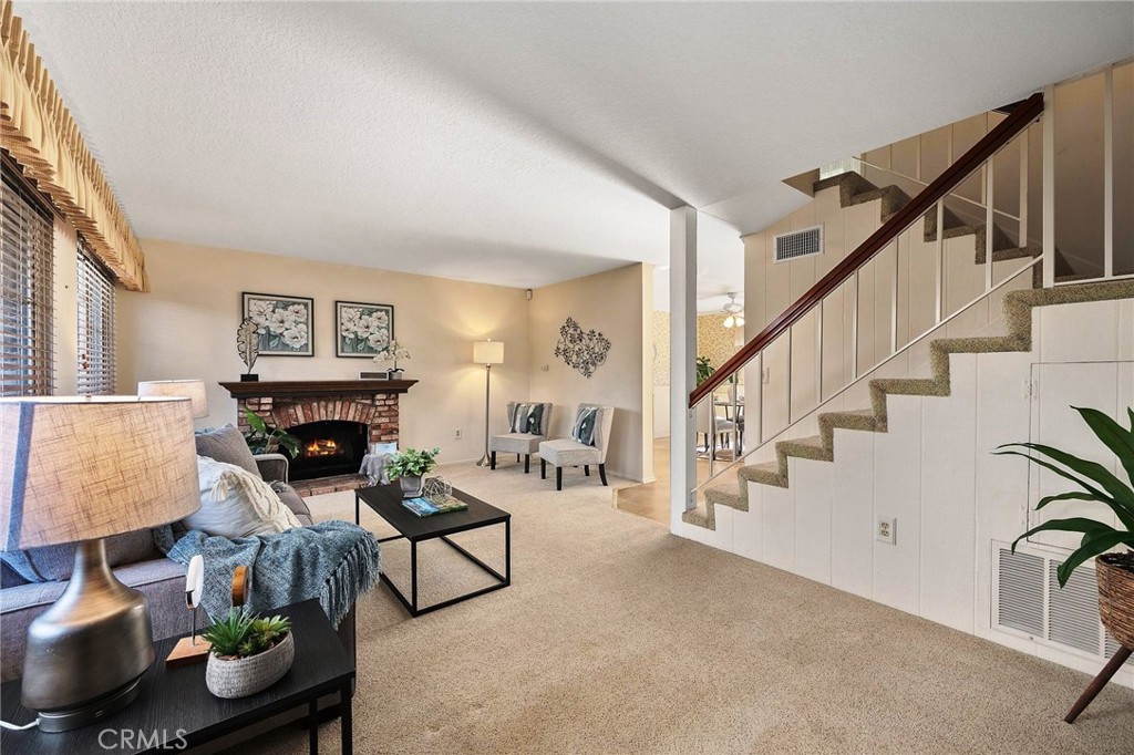 1700 W Cerritos Avenue 207, Anaheim CA 92804 - photo 1