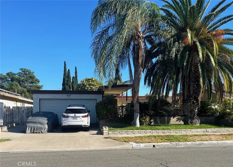 1712 N Glenview Avenue, Anaheim, CA 92807