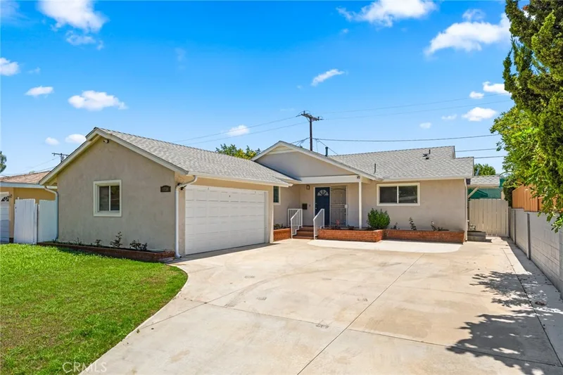 1730 E Redwood, Anaheim, CA 92805