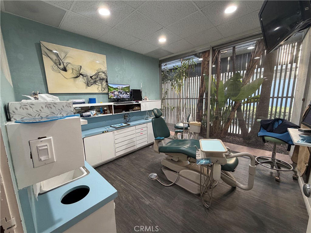 BlueRoom-Operatory 1 - 1731 W Romneya Drive, Anaheim CA 92801 - photo 8