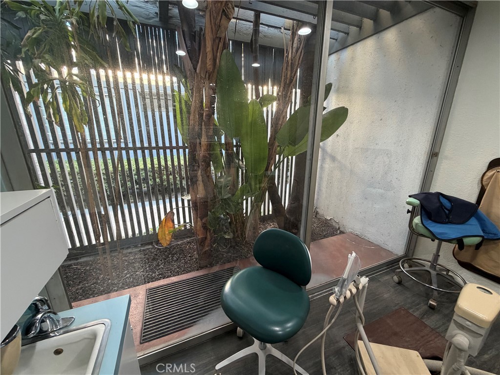 BlueRoom-Operatory 1 - 1731 W Romneya Drive, Anaheim CA 92801 - photo 10