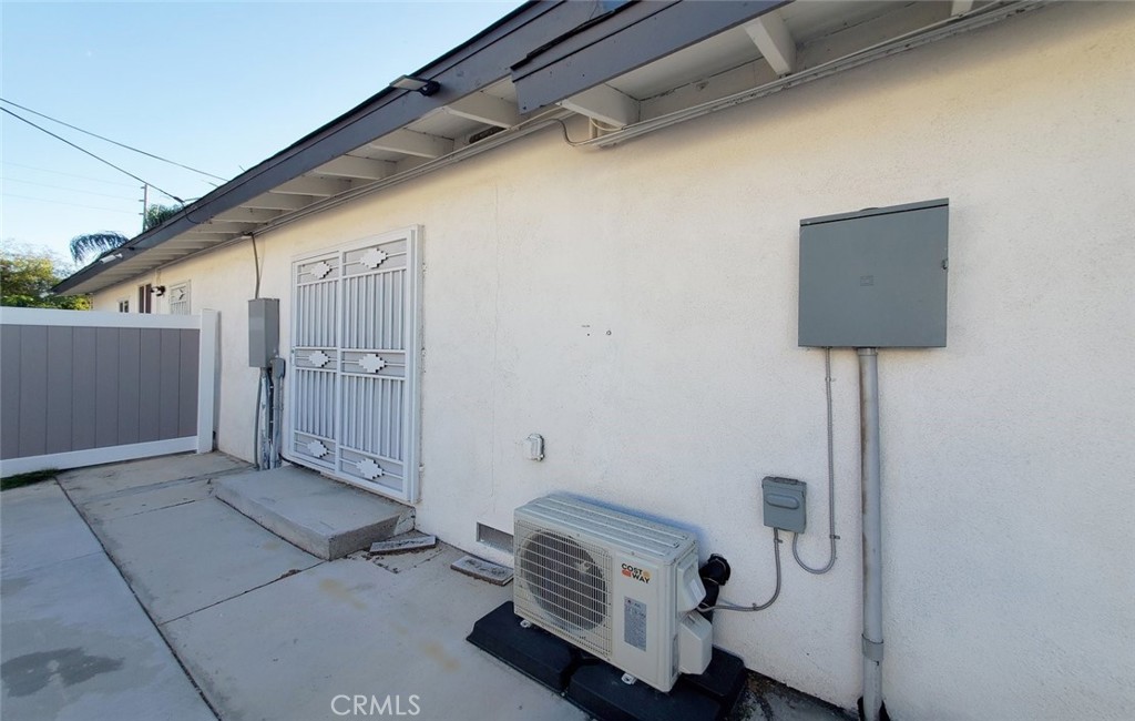 1738 VARNA S, Anaheim CA 92804 - photo 27